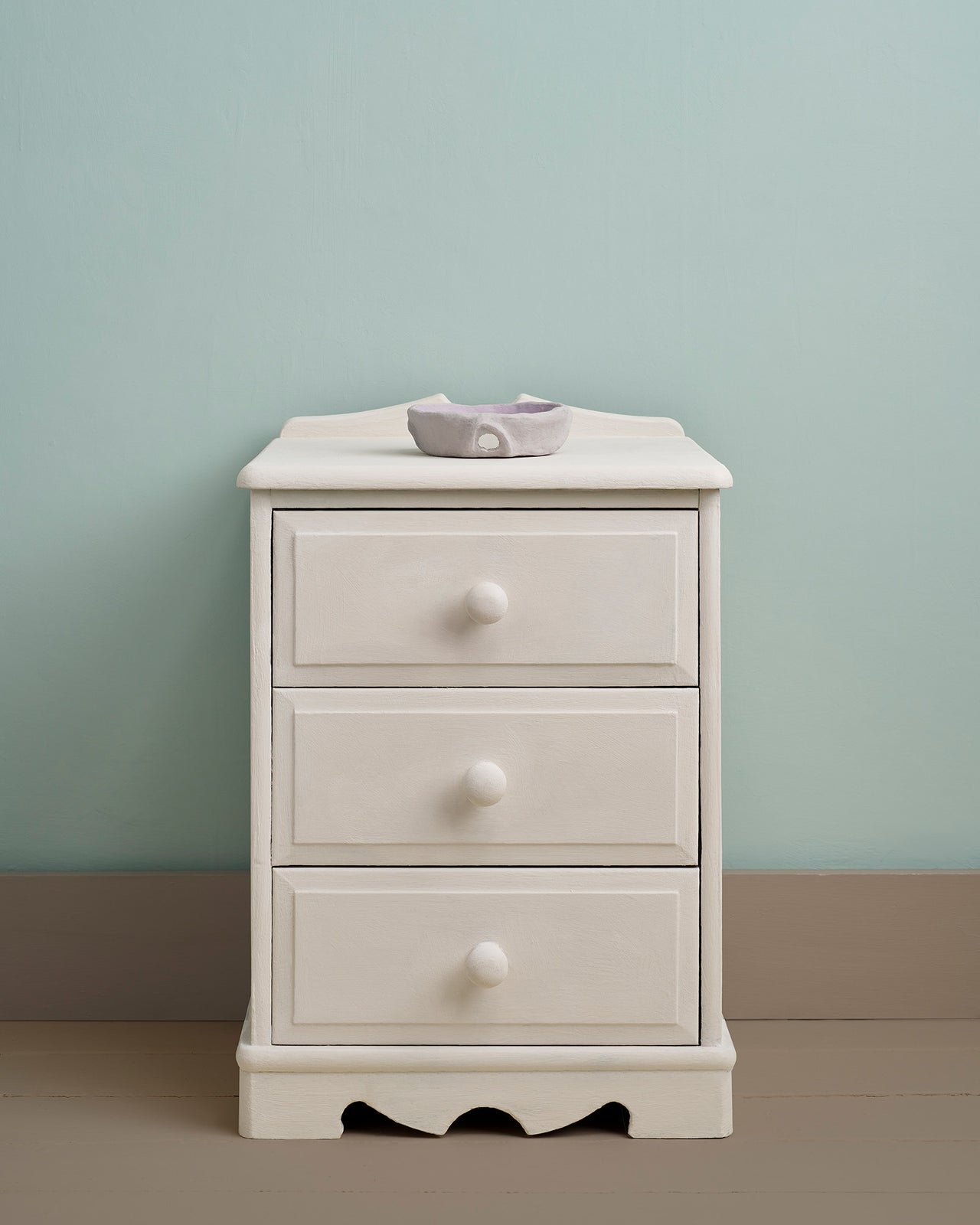 Rococo White | Annie Sloan Chalk Paint®